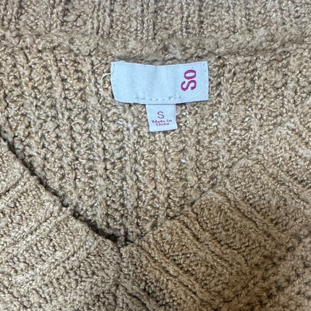 SO V-Neck Chunky Sweater in Camel Brown - Picture 2 of 4
